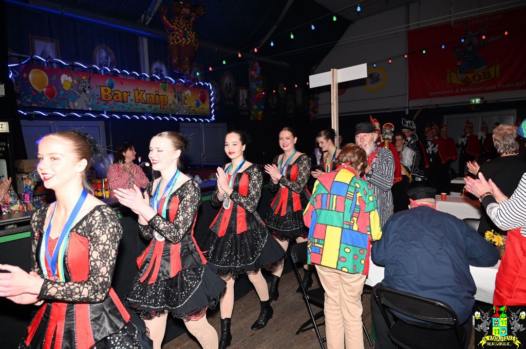 ../Images/Seniorencarnaval 2026 011.jpg